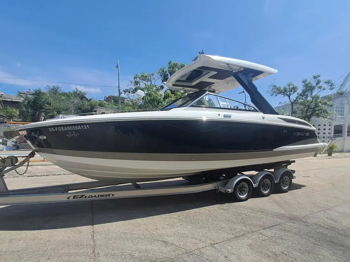 2021 Cobalt A29 @ Acapulco Yacht Photos Pics 