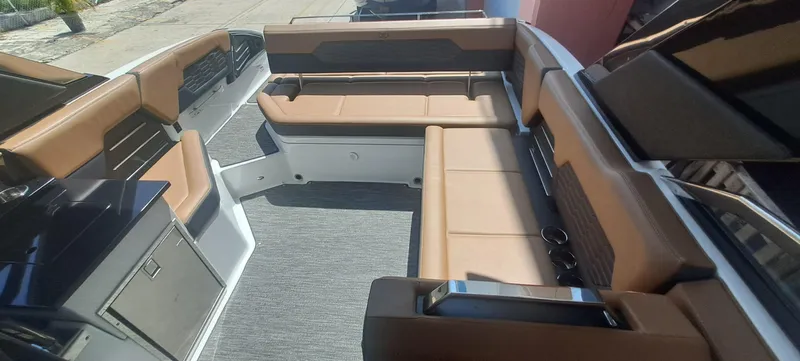 2021 Cobalt A29 @ Acapulco Yacht Photos Pics 