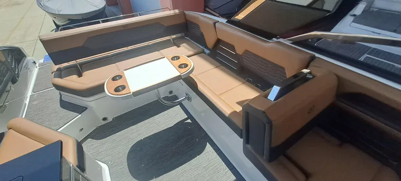 2021 Cobalt A29 @ Acapulco Yacht Photos Pics 