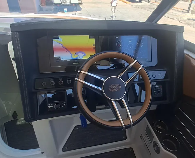 2021 Cobalt A29 @ Acapulco Yacht Photos Pics 