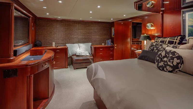 Blackwood Yacht Photos Pics Owners View to Port