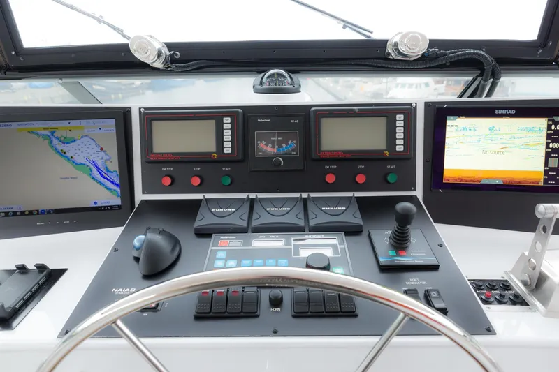 Blackwood Yacht Photos Pics Flybridge Helm