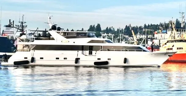 Blackwood Yacht Photos Pics Prep for Docking