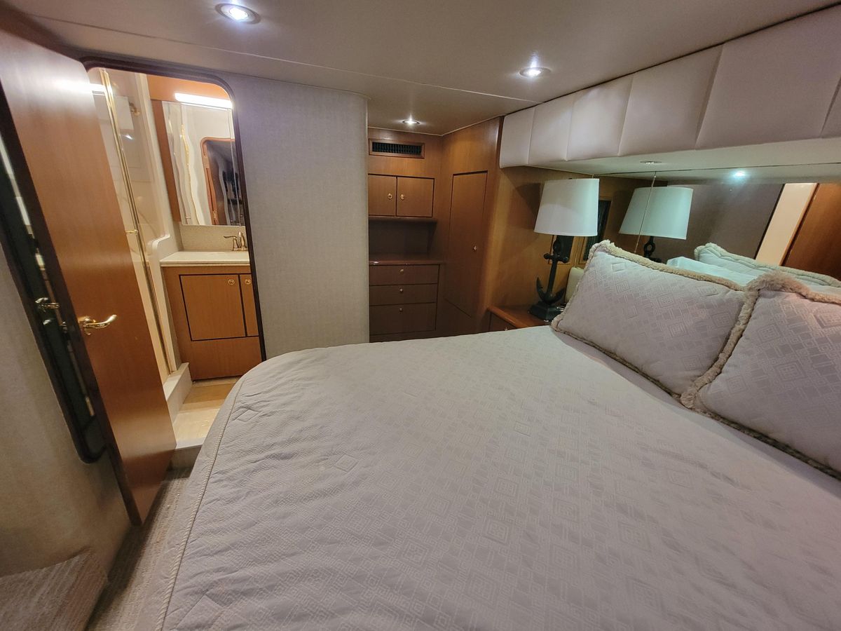 2001 Ocean Yachts 56 