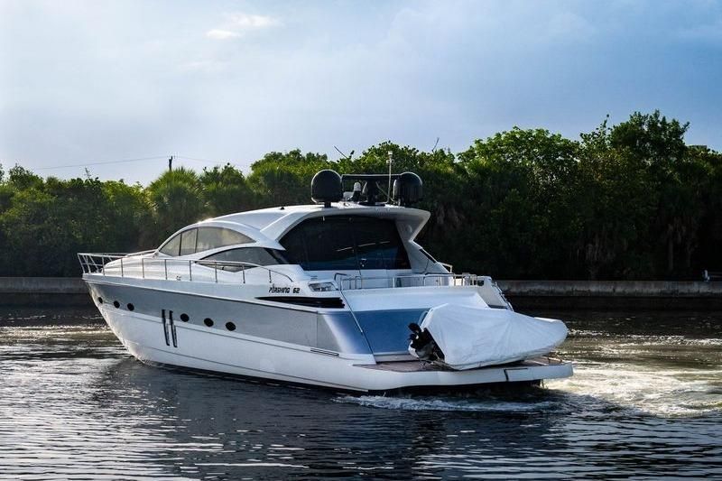 2007 Pershing 63 