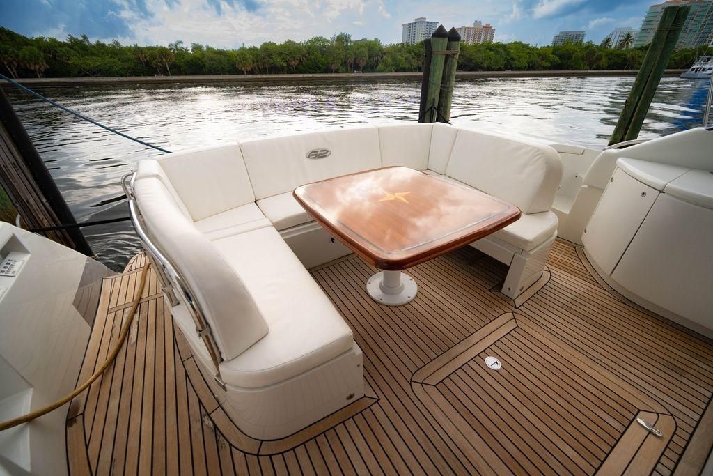 2007 Pershing 63 