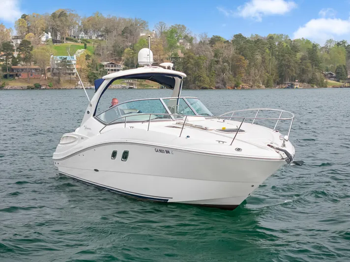 Beau Dacious Yacht Photos Pics 
