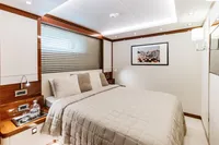 BERING 92 GUEST STATEROOM