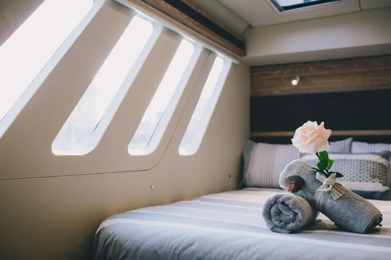  Yacht Photos Pics Manufacturer Provided Image