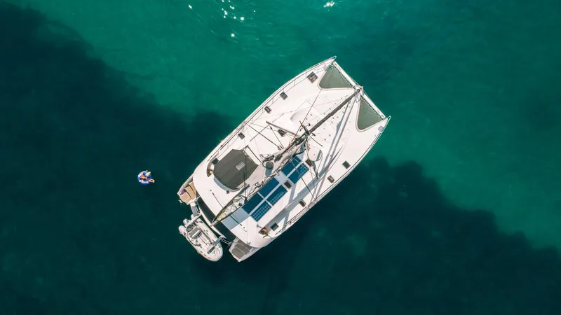  Yacht Photos Pics Manufacturer Provided Image