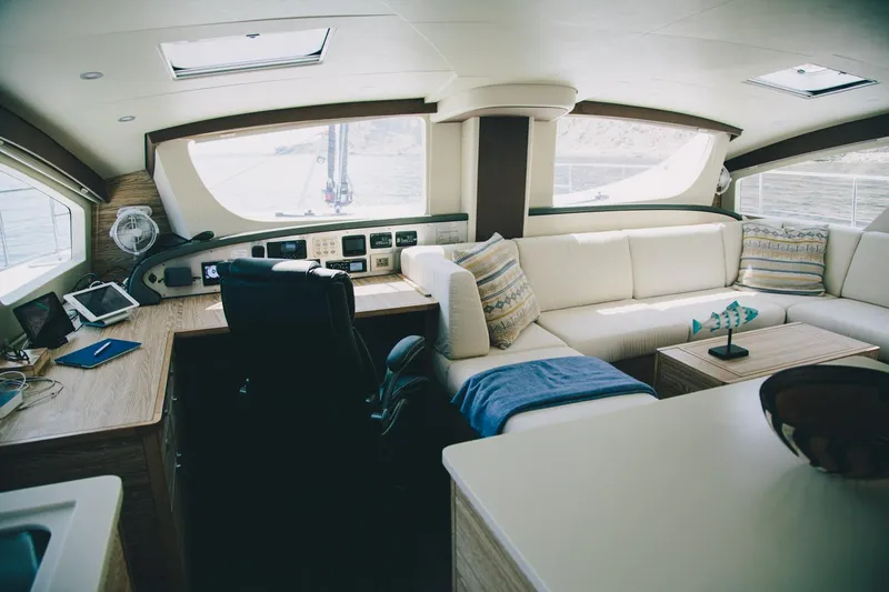  Yacht Photos Pics Manufacturer Provided Image