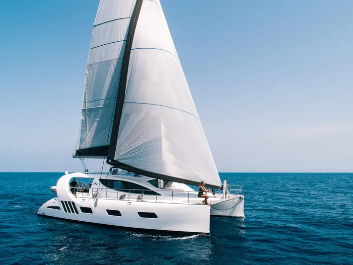  Yacht Photos Pics Manufacturer Provided Image