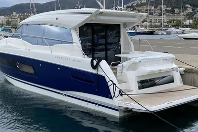 2021 Prestige 460S