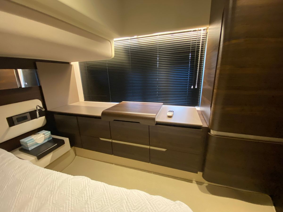 2017 Azimut 50 