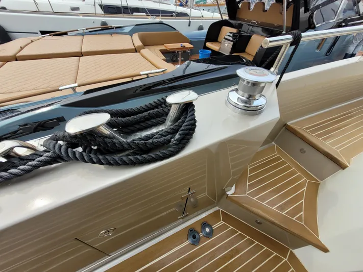 Frcou19001ab18 Yacht Photos Pics 