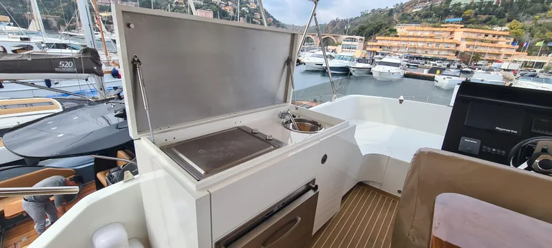 Frcou19001ab18 Yacht Photos Pics 