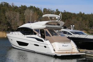2017 Princess S72