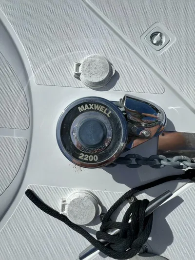 Justified Yacht Photos Pics 2001 Carver 530 Voyager Pilothouse - Image 10