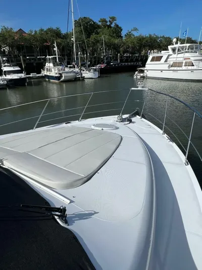 Justified Yacht Photos Pics 2001 Carver 530 Voyager Pilothouse - Image 8