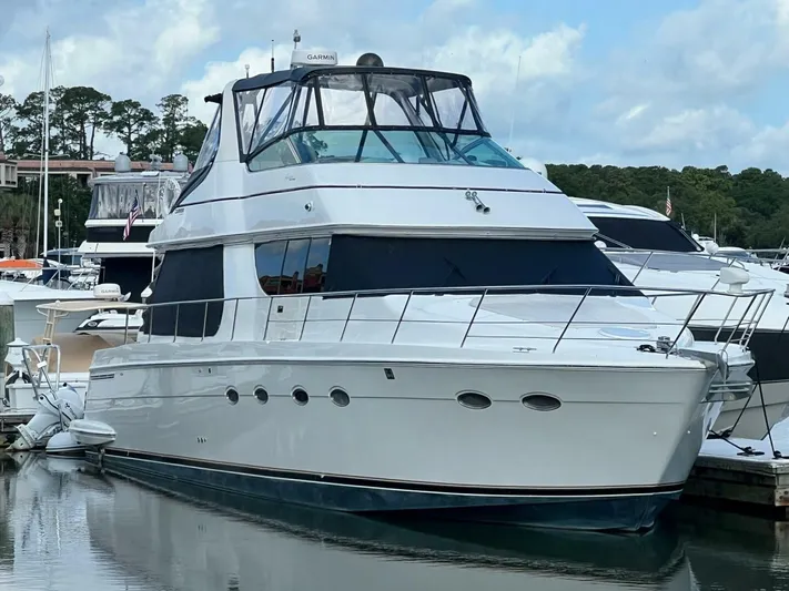 Justified Yacht Photos Pics 2001 Carver 530 Voyager Pilothouse - Image 1