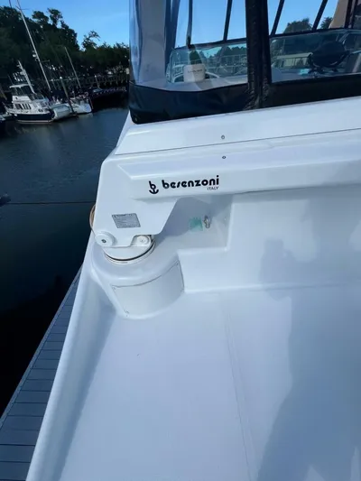 Justified Yacht Photos Pics 2001 Carver 530 Voyager Pilothouse - Image 56