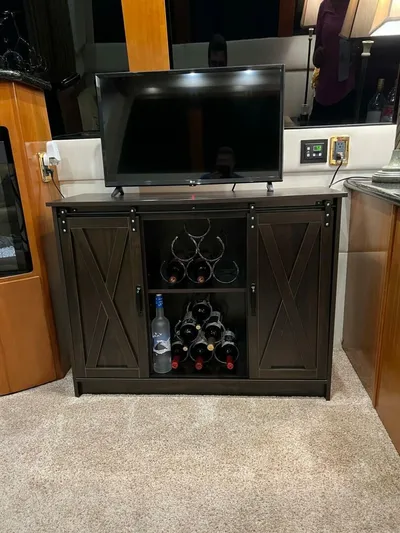 Justified Yacht Photos Pics 2001 Carver 530 Voyager Pilothouse - Image 34