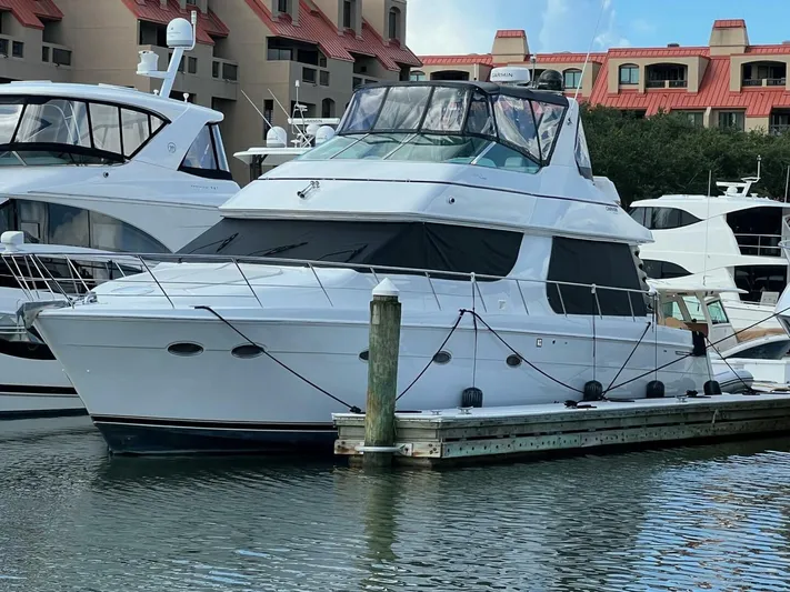 Justified Yacht Photos Pics 2001 Carver 530 Voyager Pilothouse - Image 2