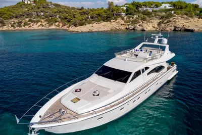 Ferretti Yachts 680