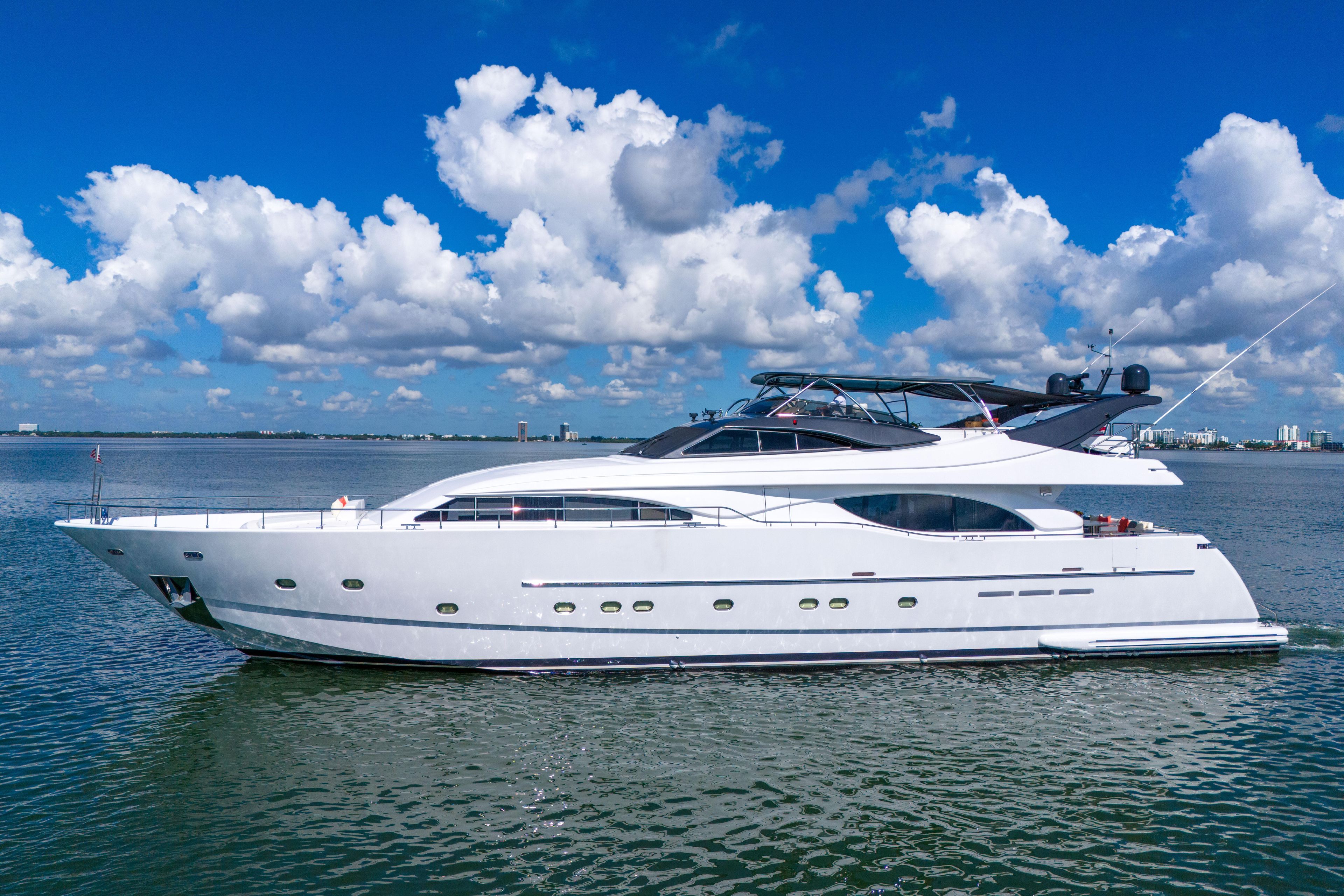 Yacht