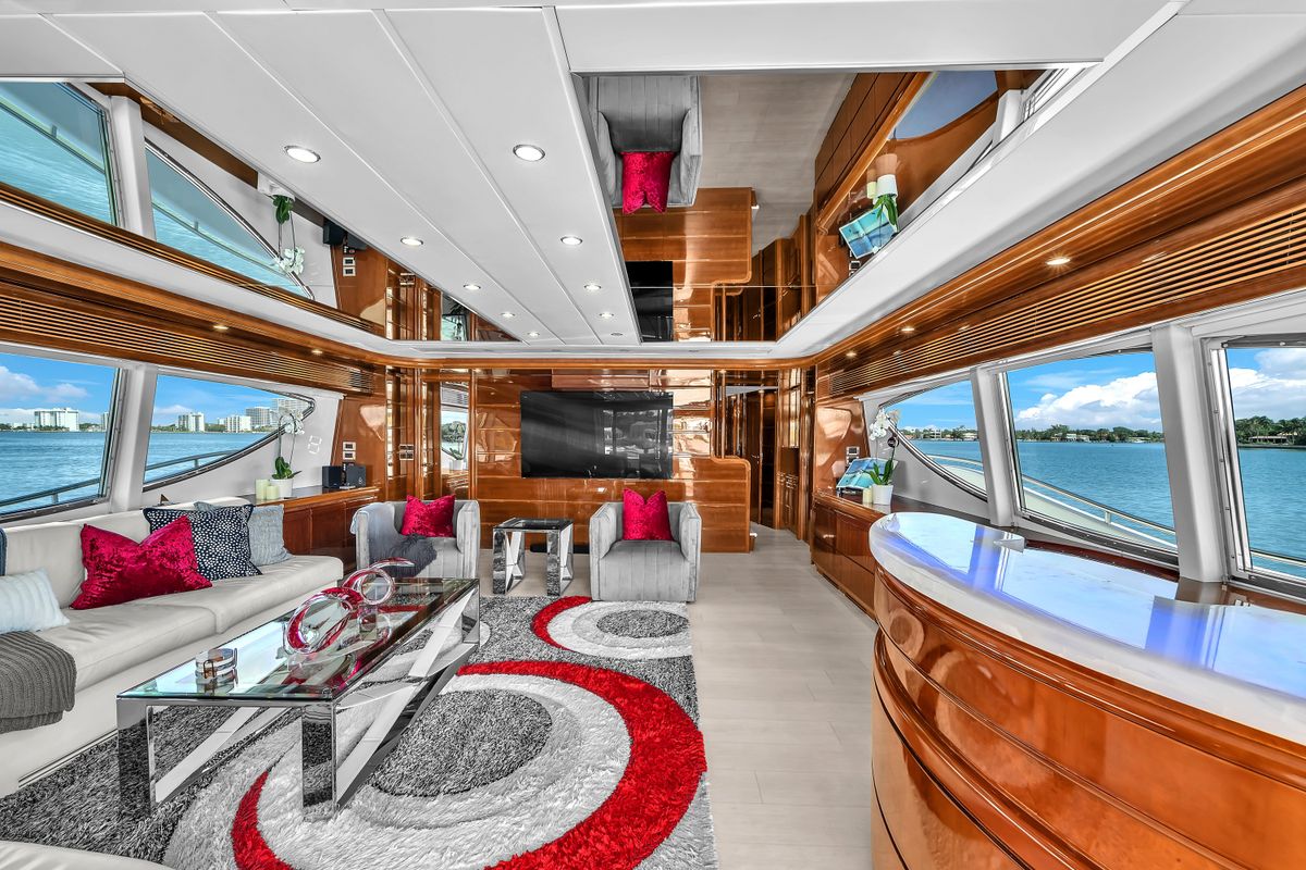 2002 Ferretti Yachts 94 