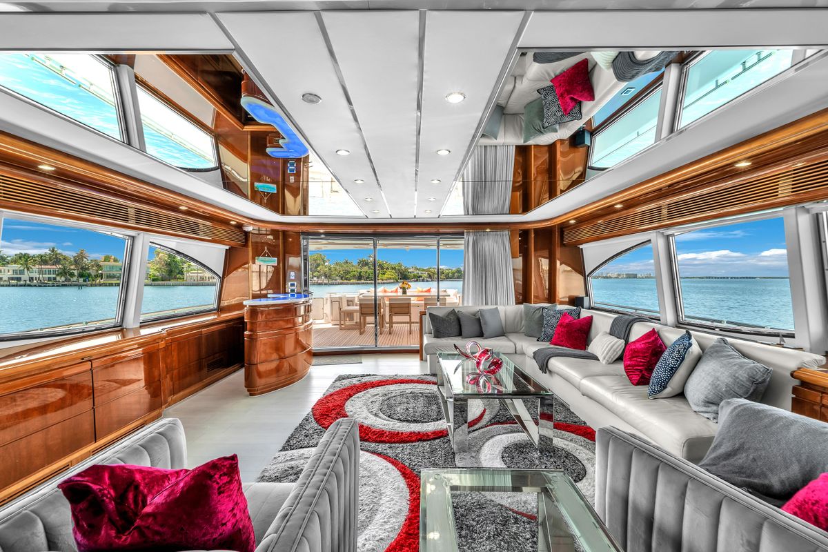 2002 Ferretti Yachts 94 