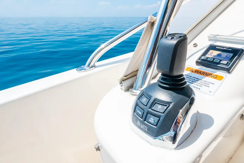 A Ro Boat Yacht Photos Pics 