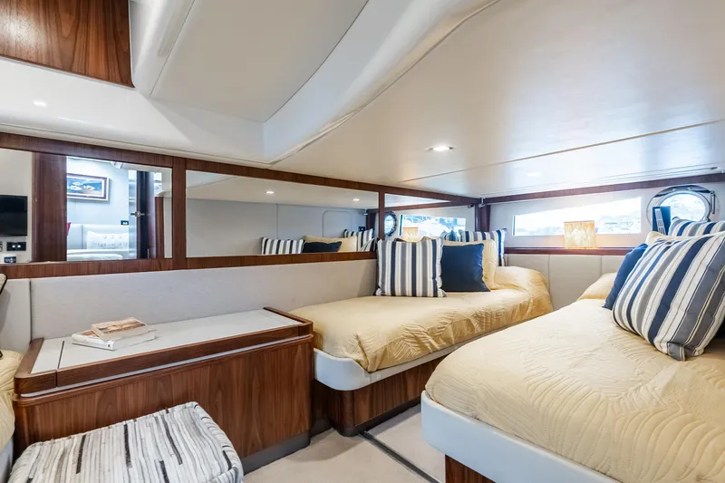 A Ro Boat Yacht Photos Pics 