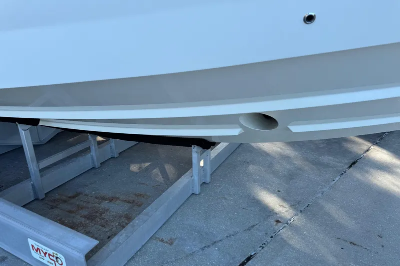 Millennium Falcon Yacht Photos Pics 2023 Formula 400 Super Sport Crossover boat hull on trailer, close-up view.