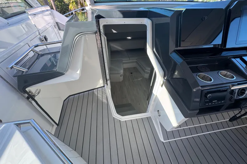 Millennium Falcon Yacht Photos Pics 2023 Formula 400 Super Sport Crossover interior with sleek design and modern amenities.