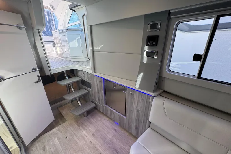 Millennium Falcon Yacht Photos Pics Interior of 2023 Formula 400 Super Sport Crossover yacht with modern design and sleek finishes.