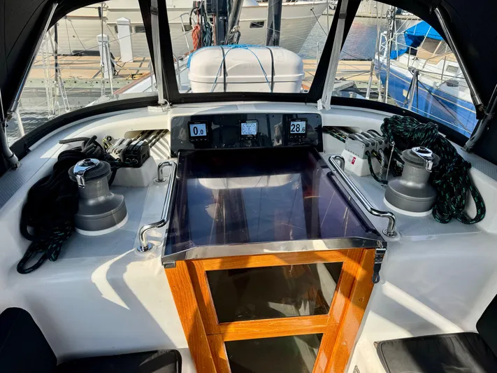 Epsilon Yacht Photos Pics 