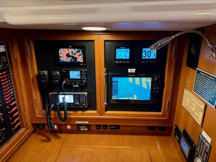 Epsilon Yacht Photos Pics 