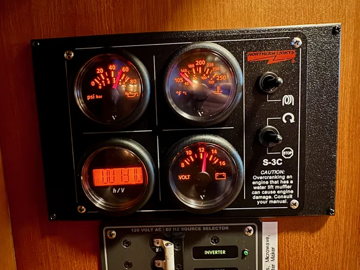 Epsilon Yacht Photos Pics 