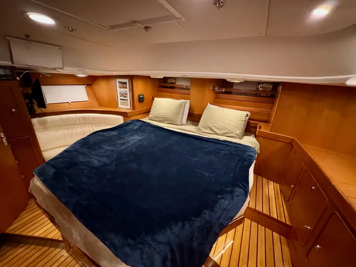 Epsilon Yacht Photos Pics 