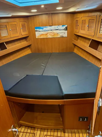 Epsilon Yacht Photos Pics 