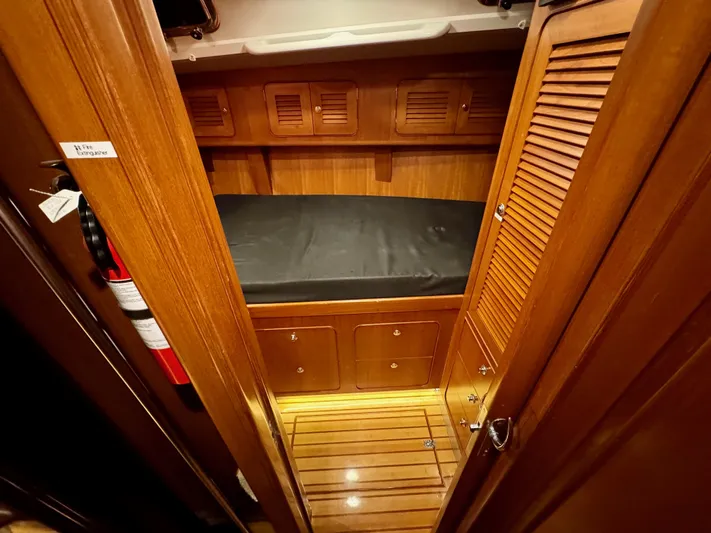 Epsilon Yacht Photos Pics 