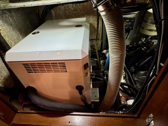 Epsilon Yacht Photos Pics 