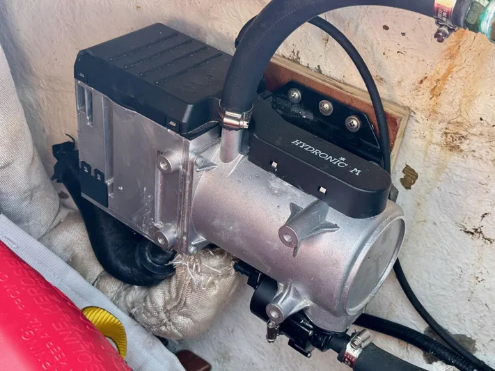 Epsilon Yacht Photos Pics 