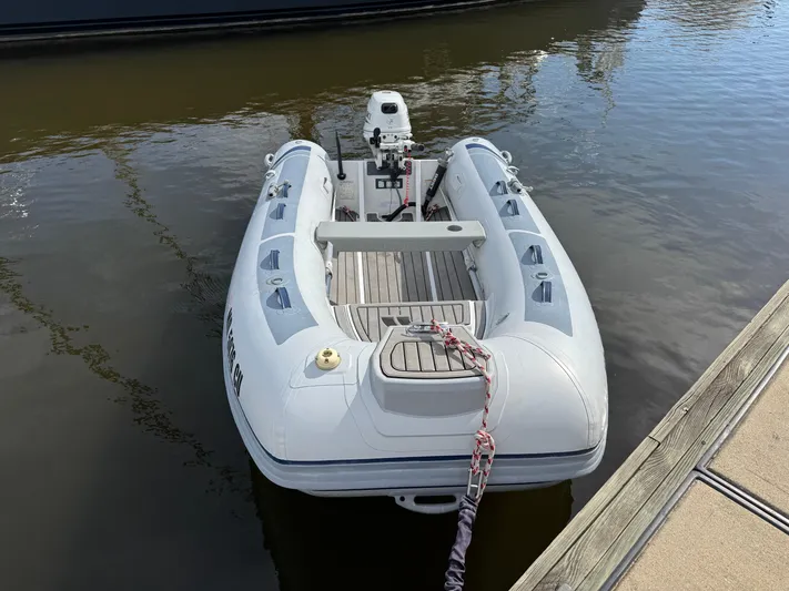 Epsilon Yacht Photos Pics 