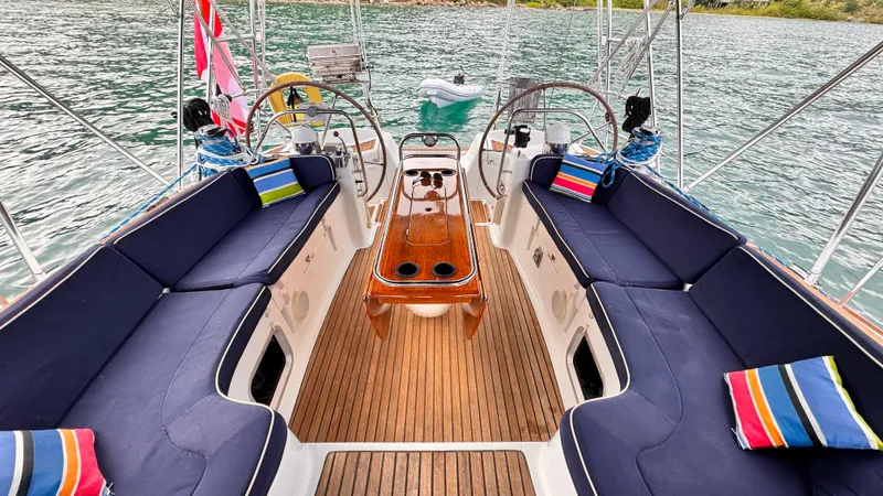 Cadence Yacht Photos Pics Jeanneau Sun Odyssey 54 DS