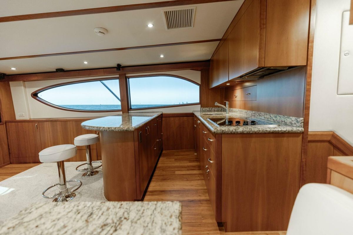 2012 Hatteras 60 