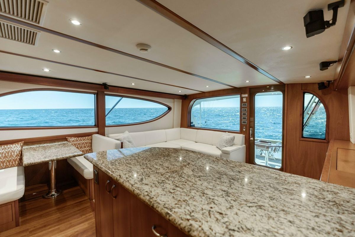 2012 Hatteras 60 