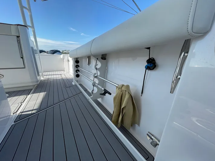 Engine Warranty/seakeeper Yacht Photos Pics 