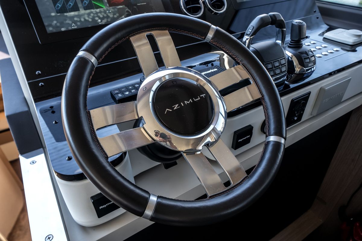 2021 Azimut 60